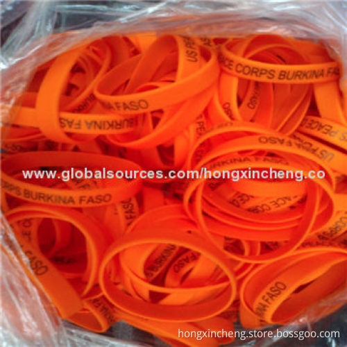 Customized Silicone Wristbands with Printed Logos, OEM Designs Welcomed